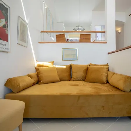 Tac - Windmill Oceanfront Apartment *