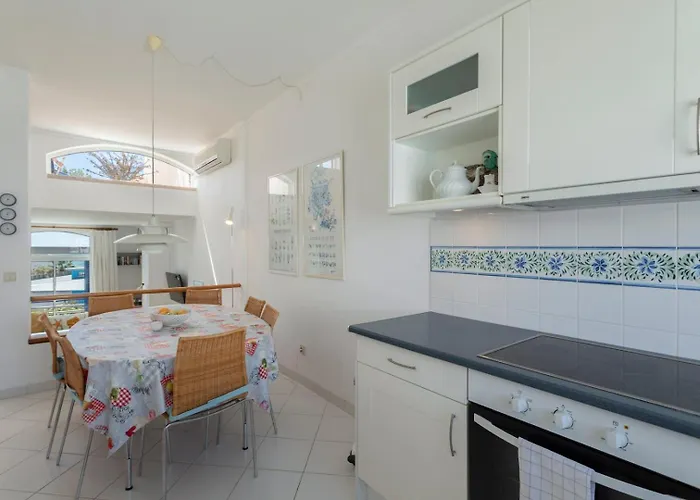 Tac - Windmill Oceanfront Apartmán